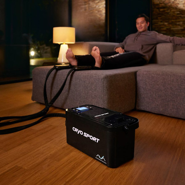 System do kriokompresji nóg CRYO SPORT AVACR7 dostępny na wynajem.