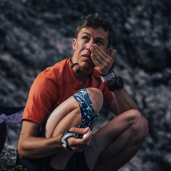 Zawodnik FRA5 podczas rywalizacji w rejonie Sexten w trakcie Red Bull X-Alps 2025.